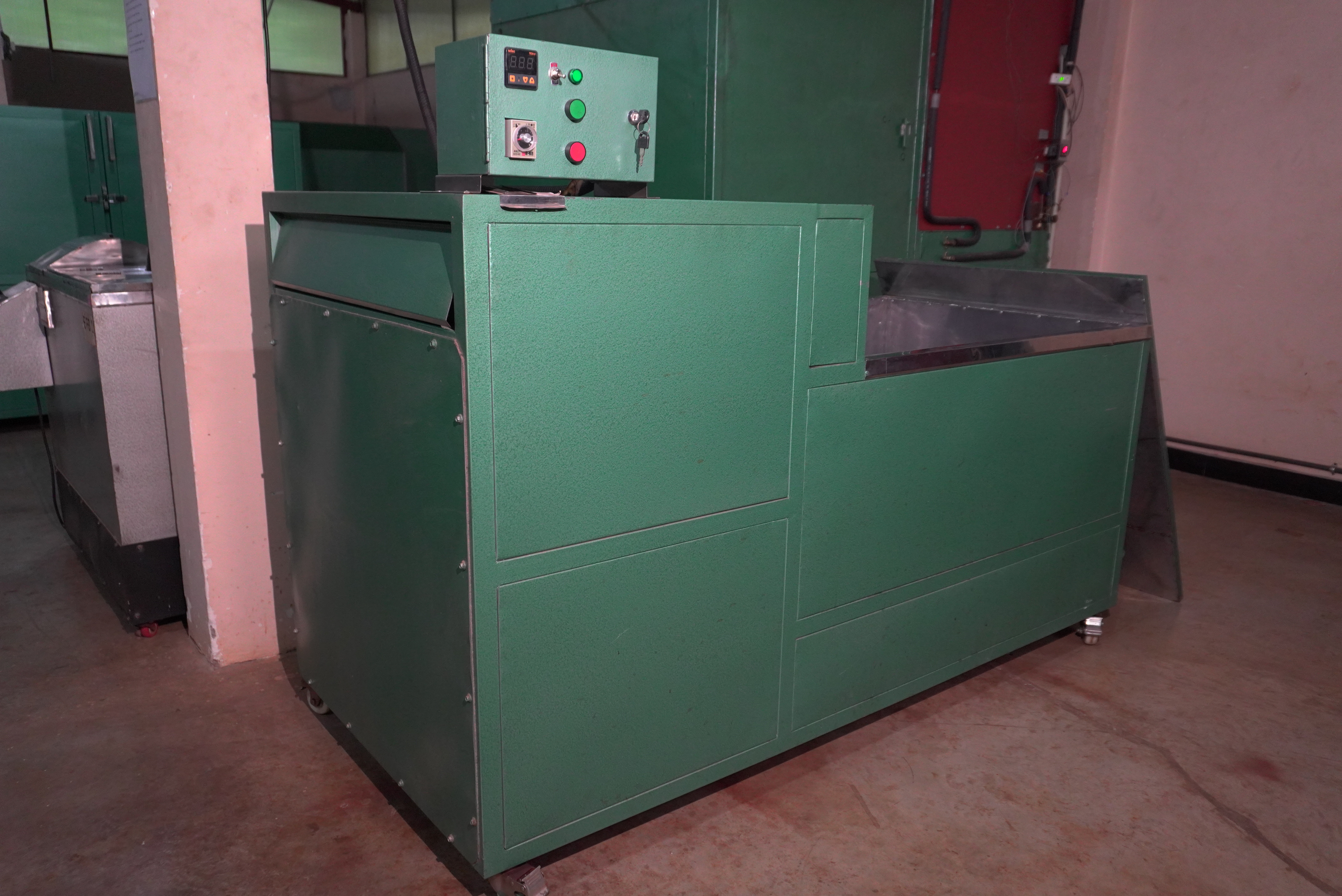 Electric Flatbed Dryer